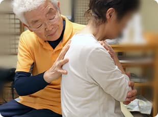 屈曲伸展の可動域（ROM）